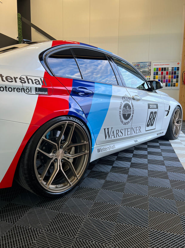 <h2>Teippigrafiikat / Livery</h2>